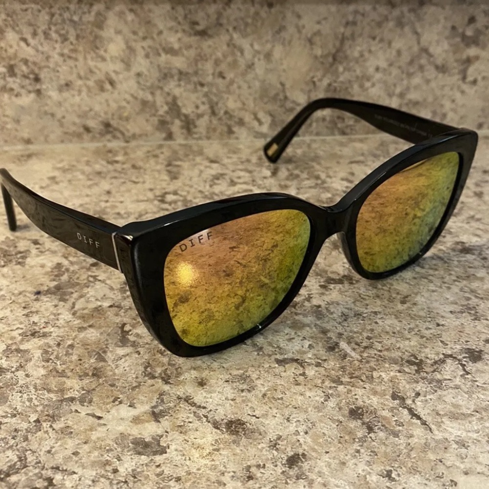 Diff ruby sunglasses polarized